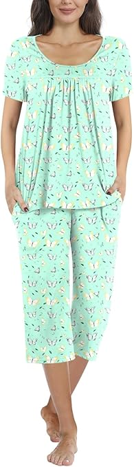 POPYOUNG Women's Summer Two Piece Pajama Sets, Pleated Short Sleeves Tunic Tops with comfy Capri Pants, Lounge Sleepwear Ladies Pjs Sets with Pockets 2XL,Colorful green butterfly