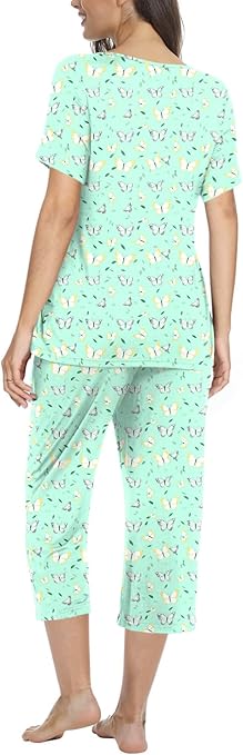 POPYOUNG Women's Summer Two Piece Pajama Sets, Pleated Short Sleeves Tunic Tops with comfy Capri Pants, Lounge Sleepwear Ladies Pjs Sets with Pockets 2XL,Colorful green butterfly