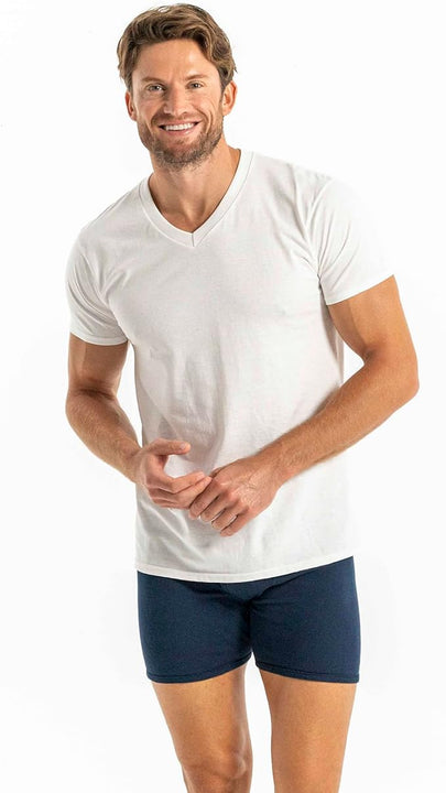 GILDAN Men's V-neck T-shirts, Multipack Undershirt, White (6-pack), M UK
