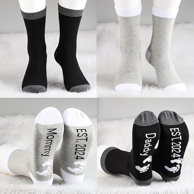 Daddy and Mommy Est 2024 Socks Gifts Funny New Mom Sock New Parent Gift Parents to Be First Time Mom Dad Expecting Gifts (2024 socks)