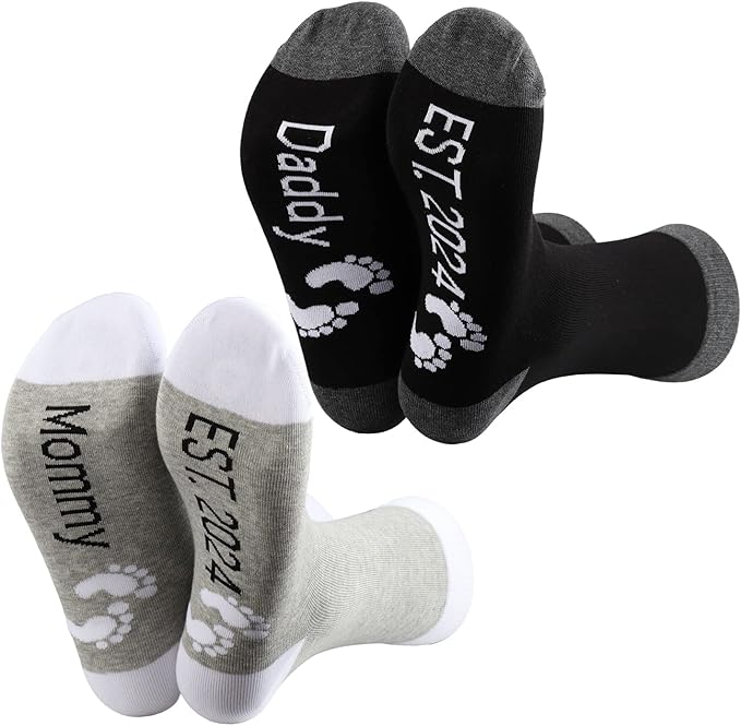 Daddy and Mommy Est 2024 Socks Gifts Funny New Mom Sock New Parent Gift Parents to Be First Time Mom Dad Expecting Gifts (2024 socks)