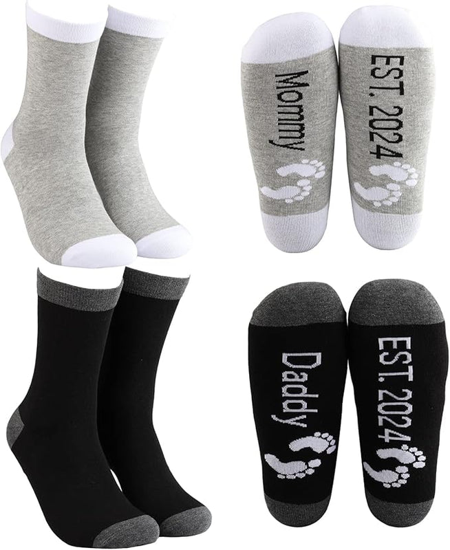 Daddy and Mommy Est 2024 Socks Gifts Funny New Mom Sock New Parent Gift Parents to Be First Time Mom Dad Expecting Gifts (2024 socks)